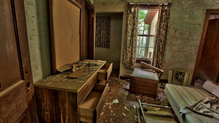 Stricklands Mountain Inn and Cottages - Ruins Photos From Darryl W Moran On Facebook (newer photo)